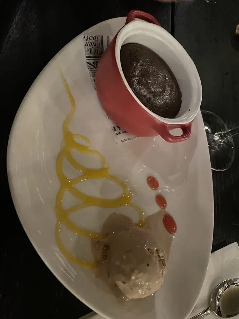 Noi Rotstein_Flamante Menorca_Ciutadella de Menorca_review