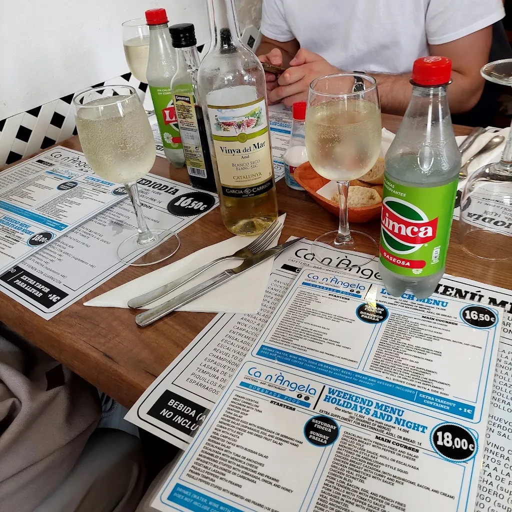 Mikołaj Kaniewski_Ca n'Àngela - Cafetería - Bar - Restaurante - Tapeo_Ciutadella de Menorca_recensione