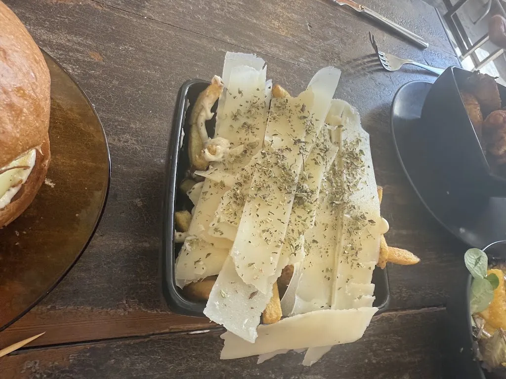 Ciaran Dolan_PUSPAAYU CIUTADELLA - Real Burgers, Fresh Vibes_Ciutadella de Menorca_recensione