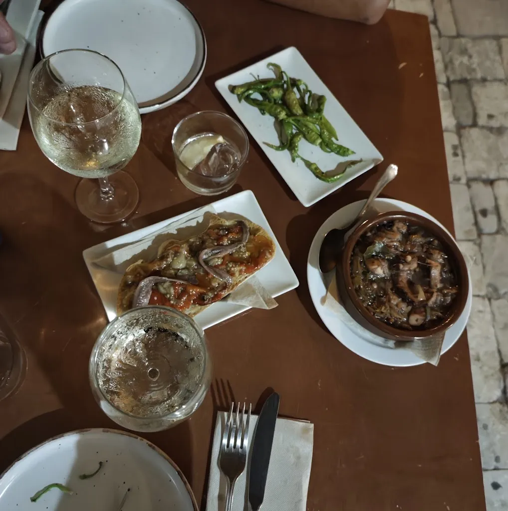 Carolina Bezdikian_TIBERI restobar_Ciutadella de Menorca_recensione