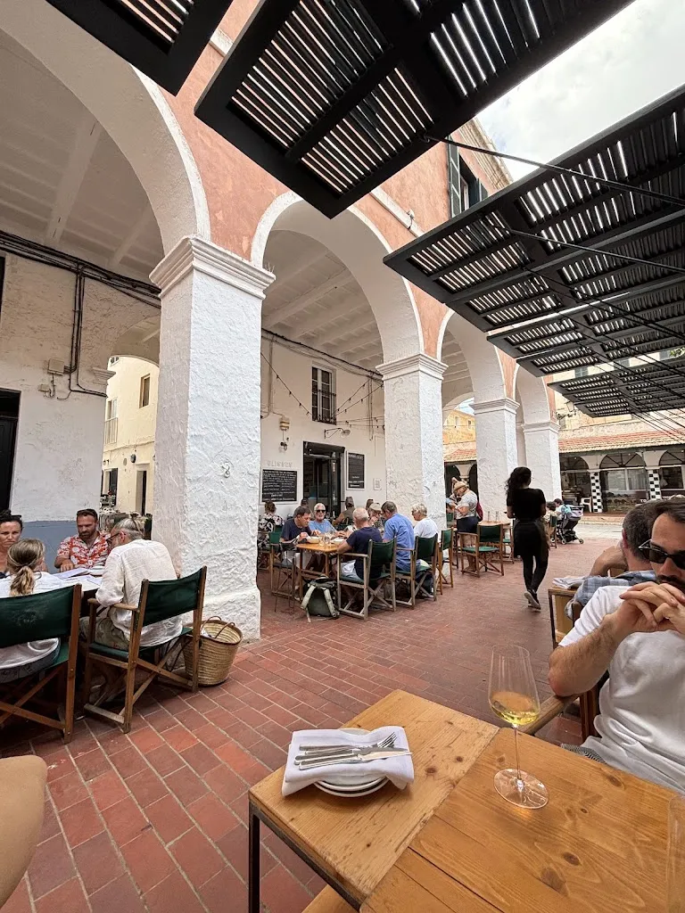 Fernanda Franchin_Ulisses Menorca_Ciutadella de Menorca_review