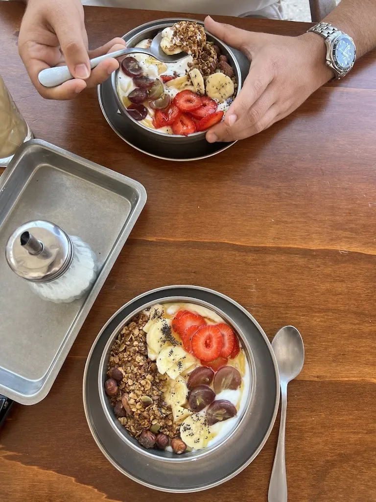 Fraser Coupland_La Reina Bar_Ciutadella de Menorca_review