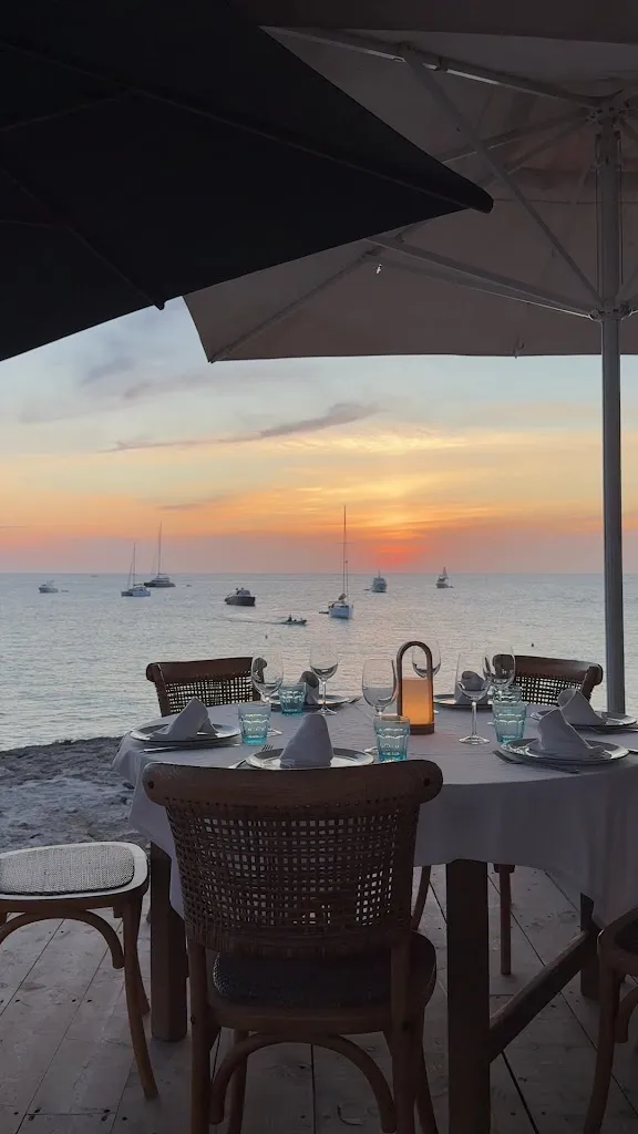 Juste Lapinske_Es Molí de Sal_Formentera_review