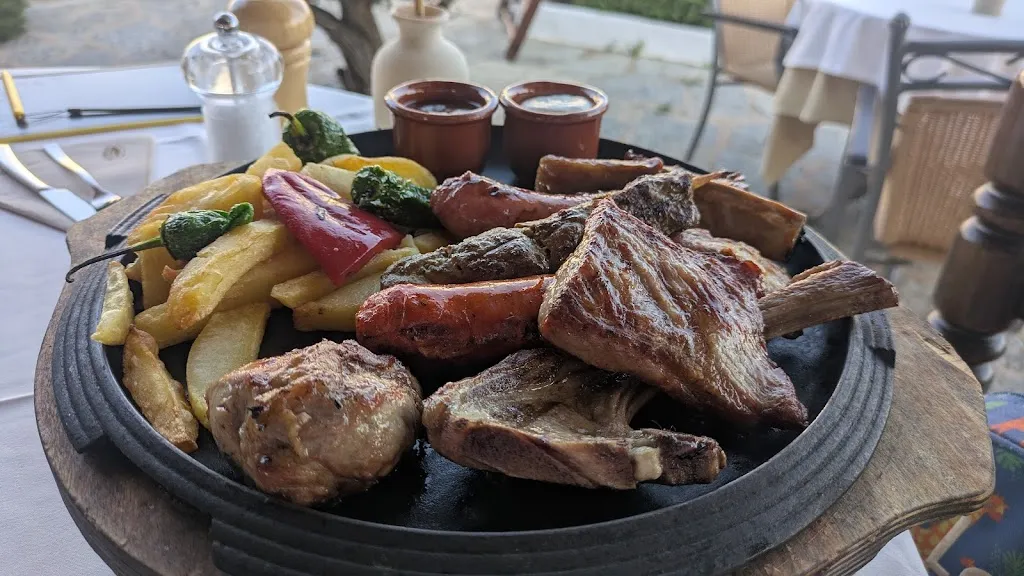 Headley des Forges_CAFE RESTAURANTE YUCA_Ciutadella_review