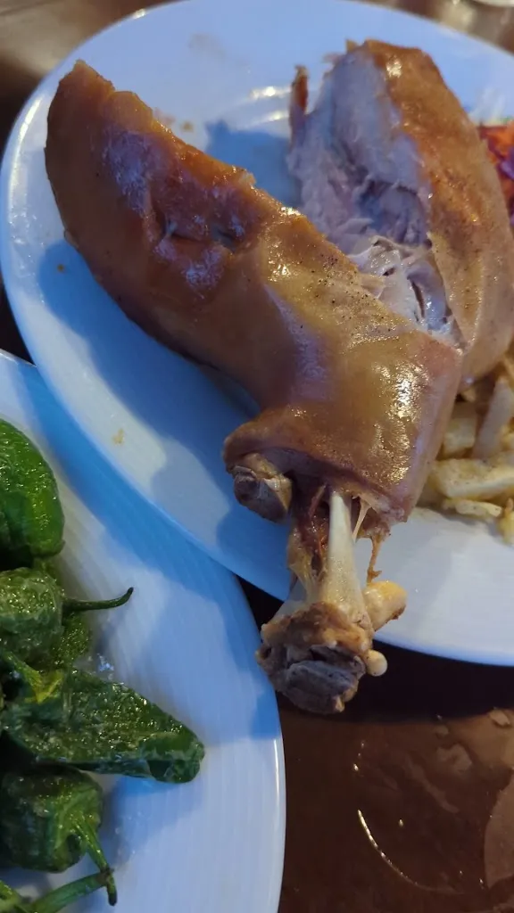 Lucas Zamboulis_Restaurant Es turó_Fornalutx_review