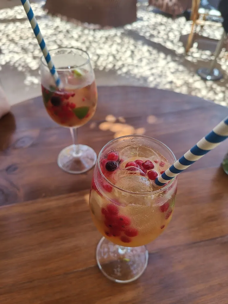 Menu_On The Beach Ibiza - Restaurante con estilo playero en Cala San Vicente_Ibiza_image_8