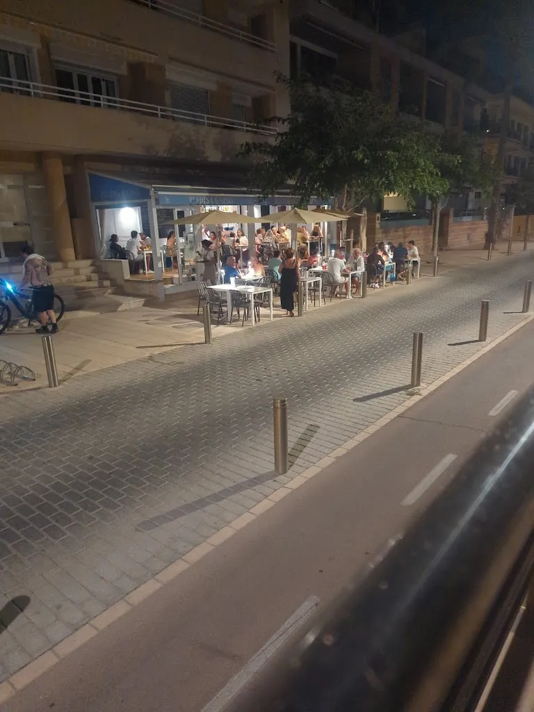 Tony Brown_Piadina E Vino_Es Molinar_review