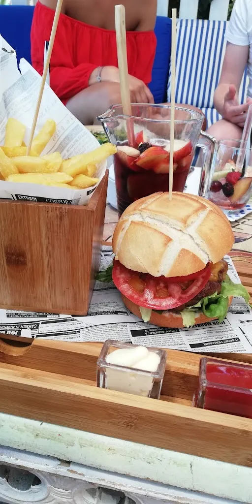 Nicole Nici Nico_El Molino Mediterraneo_Es Molinar_review