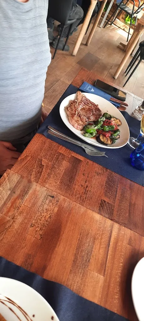 Maribel Pozuelo_Marcelino_Es Molinar_recensione