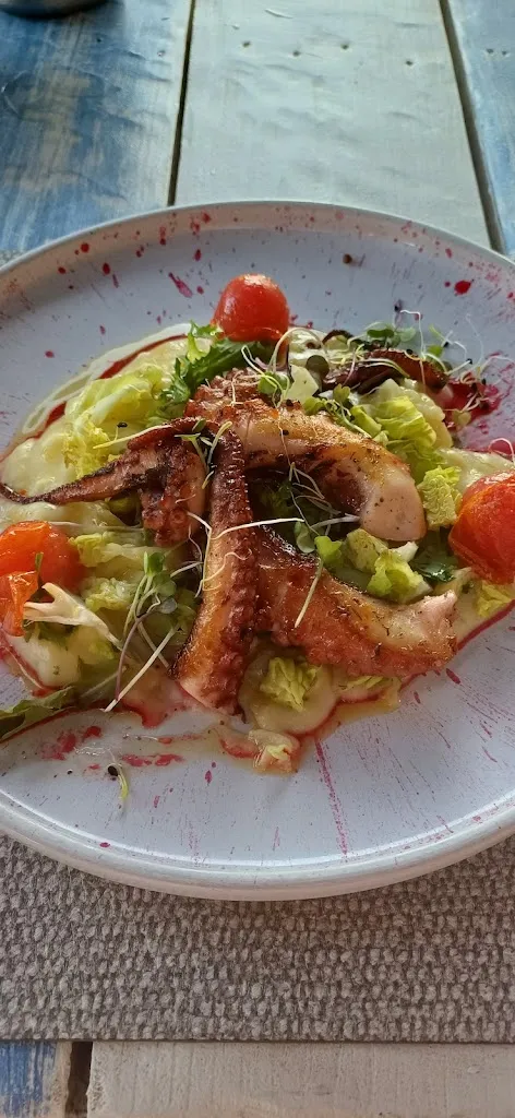 Serdar Resat kuruç_Woody Mare Italian Restaurant & Cocktail Bar_Es Molinar_review