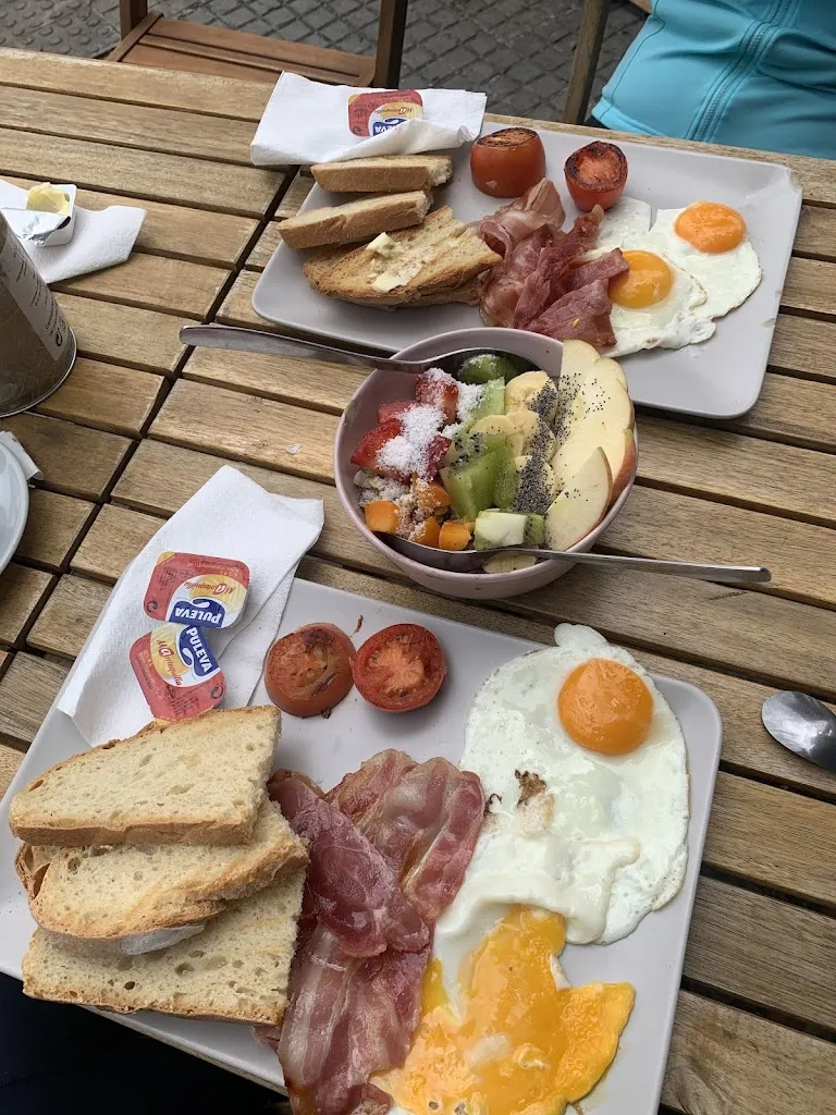 Stephen Edwards_Más Fresco Pan Y Café_Es Molinar_review