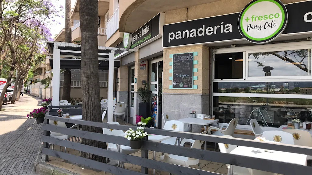 Más Fresco Pan Y Café restaurant in Es Molinar