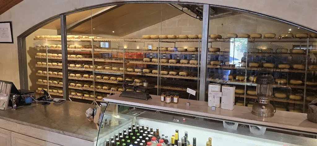 HORT SANT PATRICI. Formatgeria & Celler, Botiga, Restaurant, Hotel_Ferreries_slider_image_2