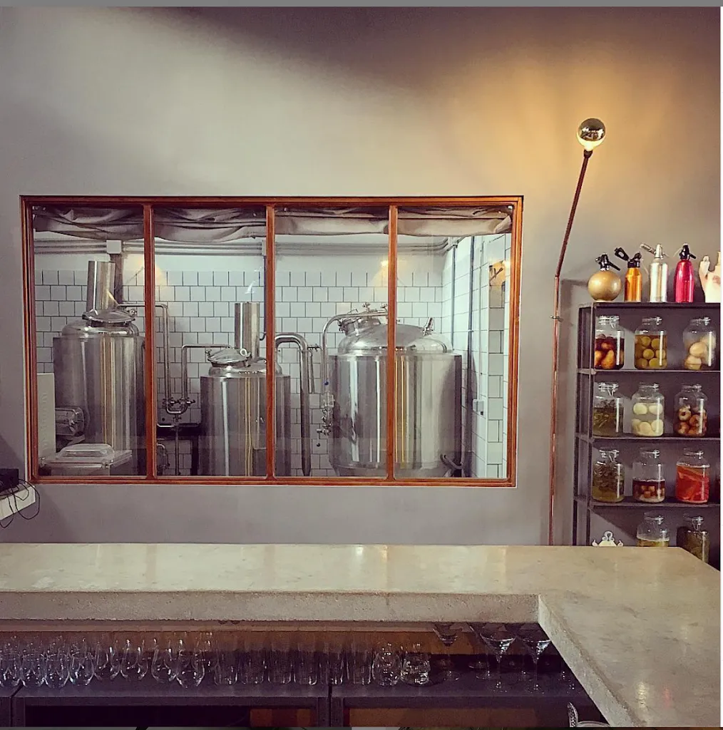 Brut restaurant restaurant in Llubí