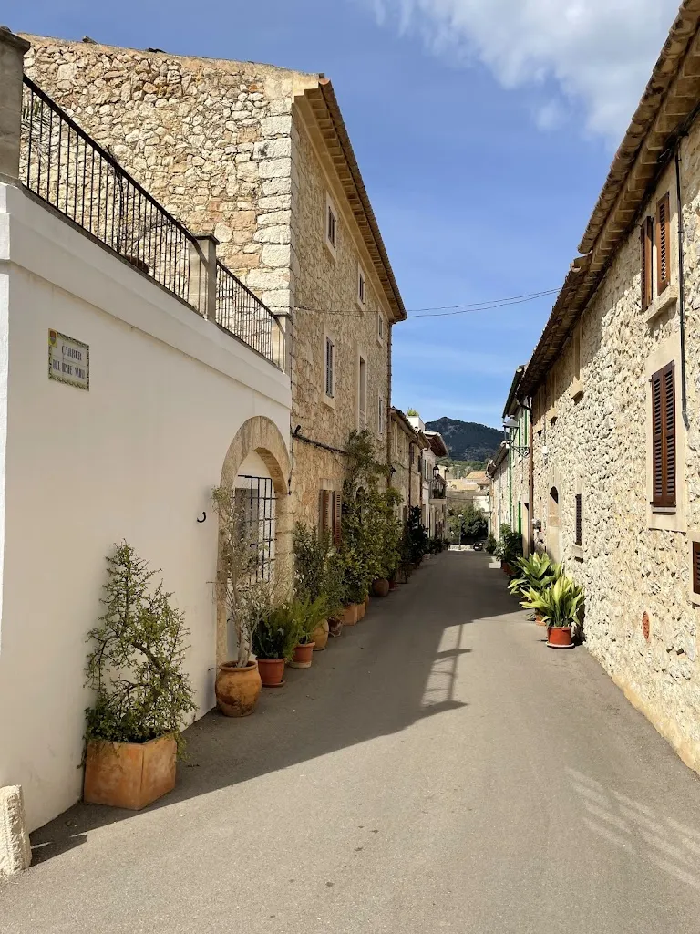 Forn Ca Na Bolla restaurant in Mancor de la Vall