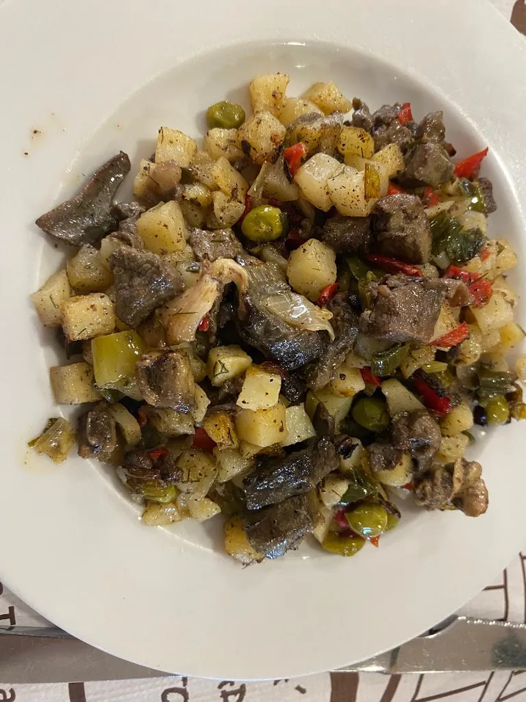 Restaurant-celler Cas Padrí Toni_Maria de la Salut_slider_image_2