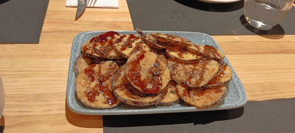 Roberto Rodriguez_IL Popolo_Cox_review