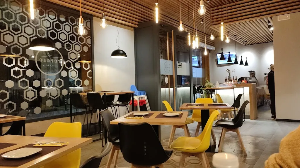 IL Popolo restaurant in Cox