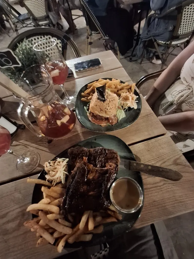 adrian greer_Blackbeard´s Beach Bar & Grill_Magaluf_review