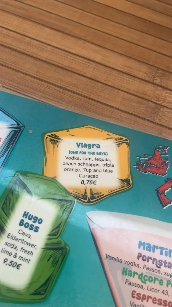 lydia peachey_Robinson Crusoes_Magaluf_recensione