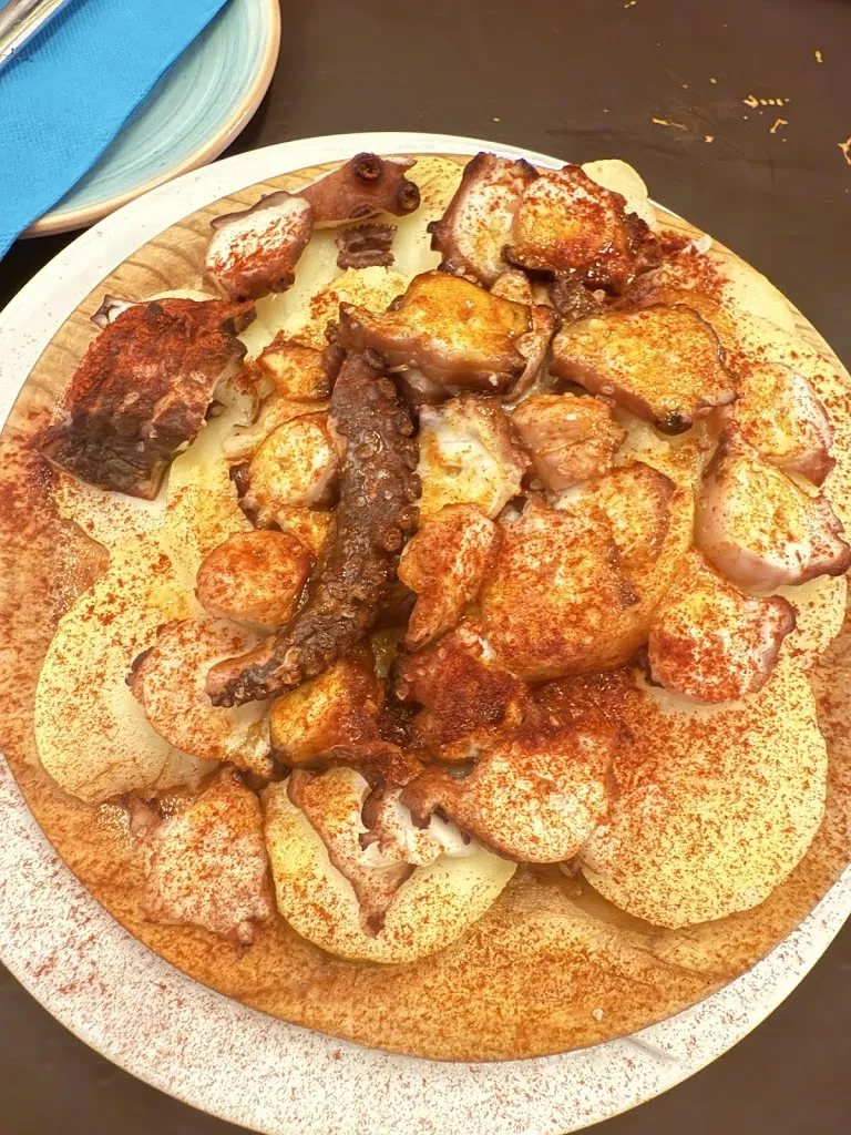 Tiago Gouveia_Meson Español_Magaluf_review