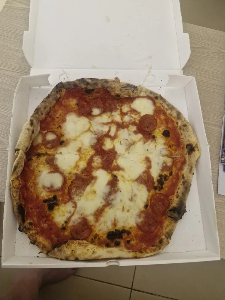 Clarky_697_Pizzería Los Dos Hermanos 