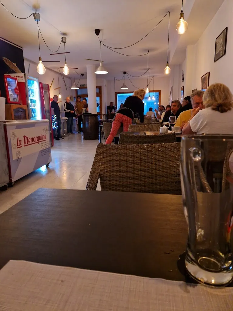 Hugh Thornbery_S' Aturada_Felanitx_review