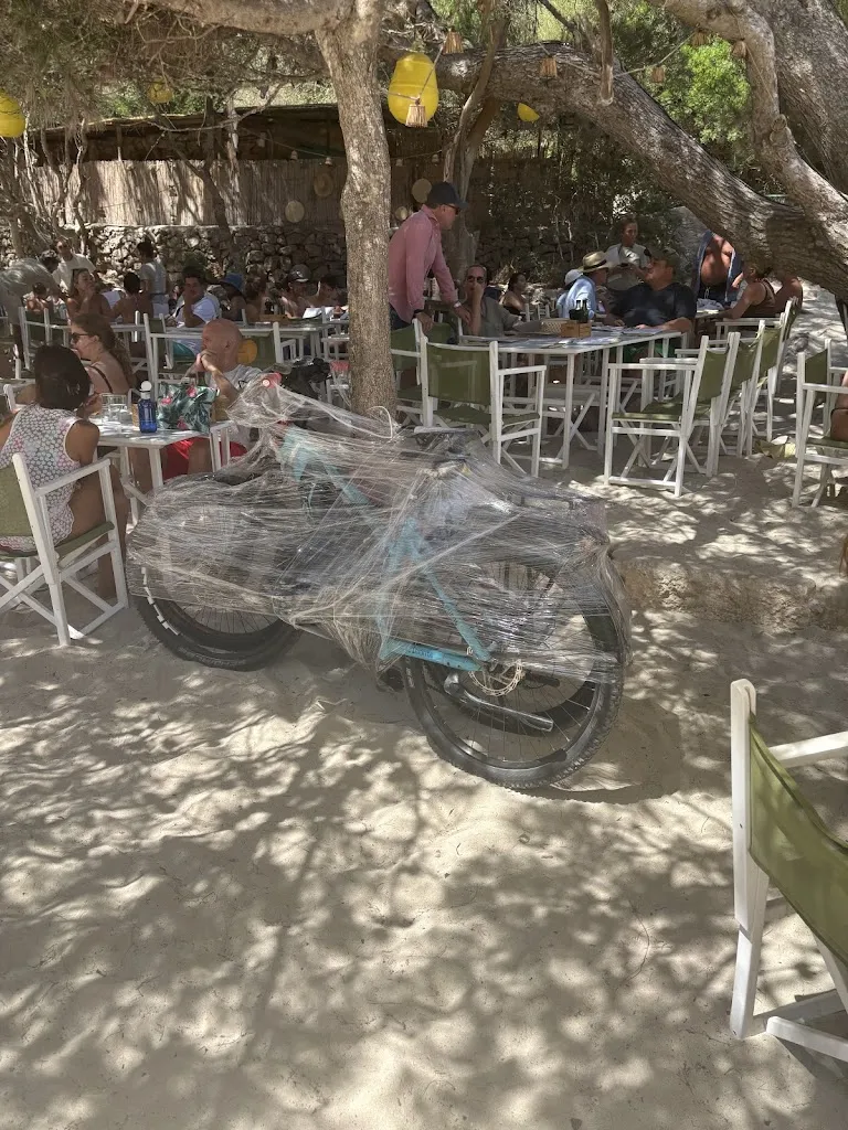 Deiby Daniel Betancur Grisales_Chiringuito Cala Sa Nau_Felanitx_review