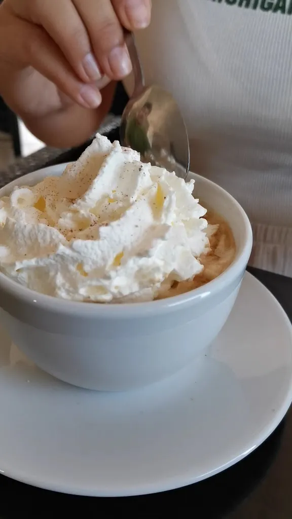 Armand Travel_Bar San Salvador_Felanitx_review