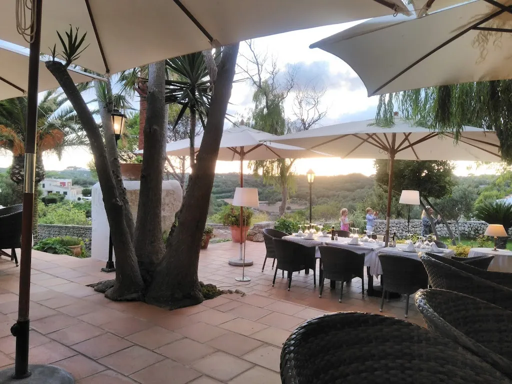 RESTAURANTE ES CHIC_Migjorn Gran Es_slider_image_1