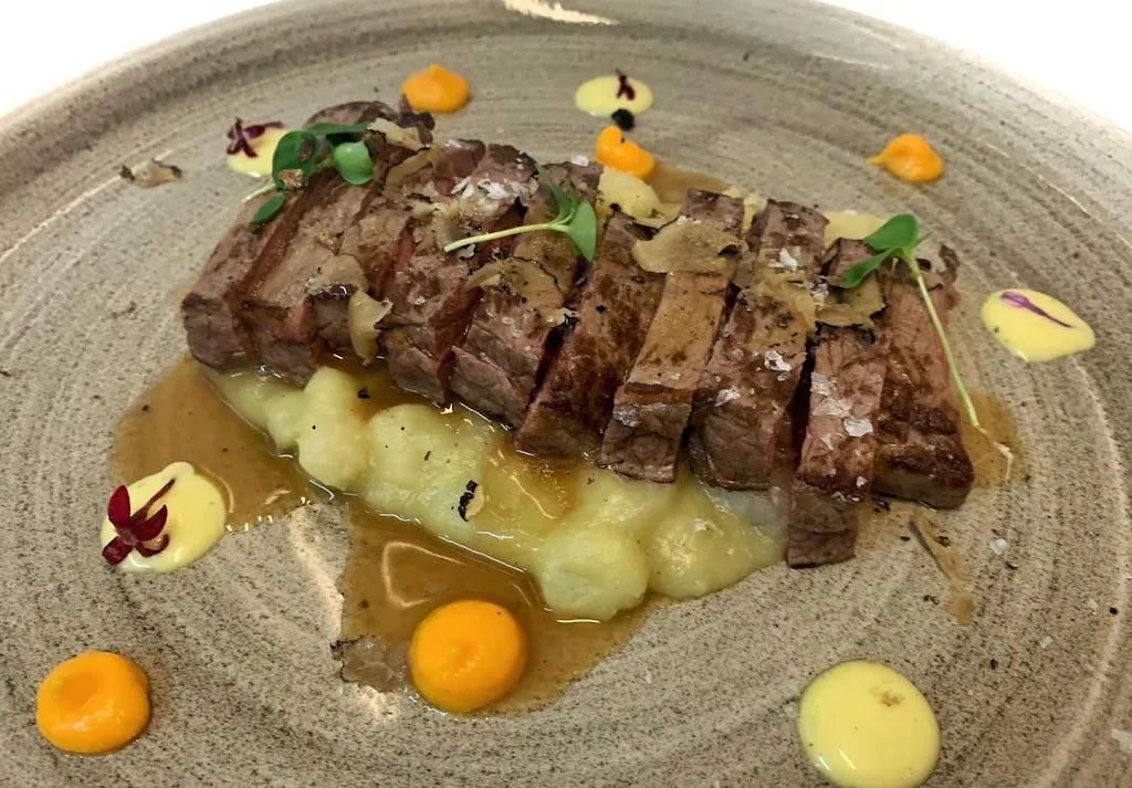 RESTAURANTE ES CHIC_Migjorn Gran Es_slider_image_2