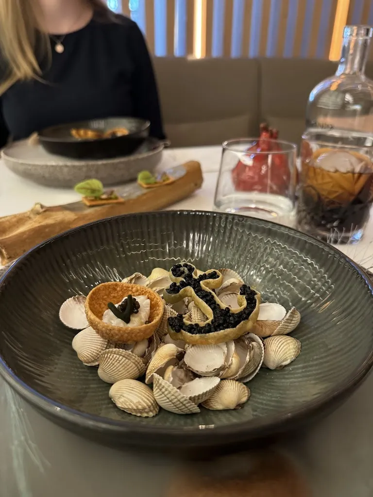 Kevin Rieth_Fusion19 Restaurant_Muro_recensione