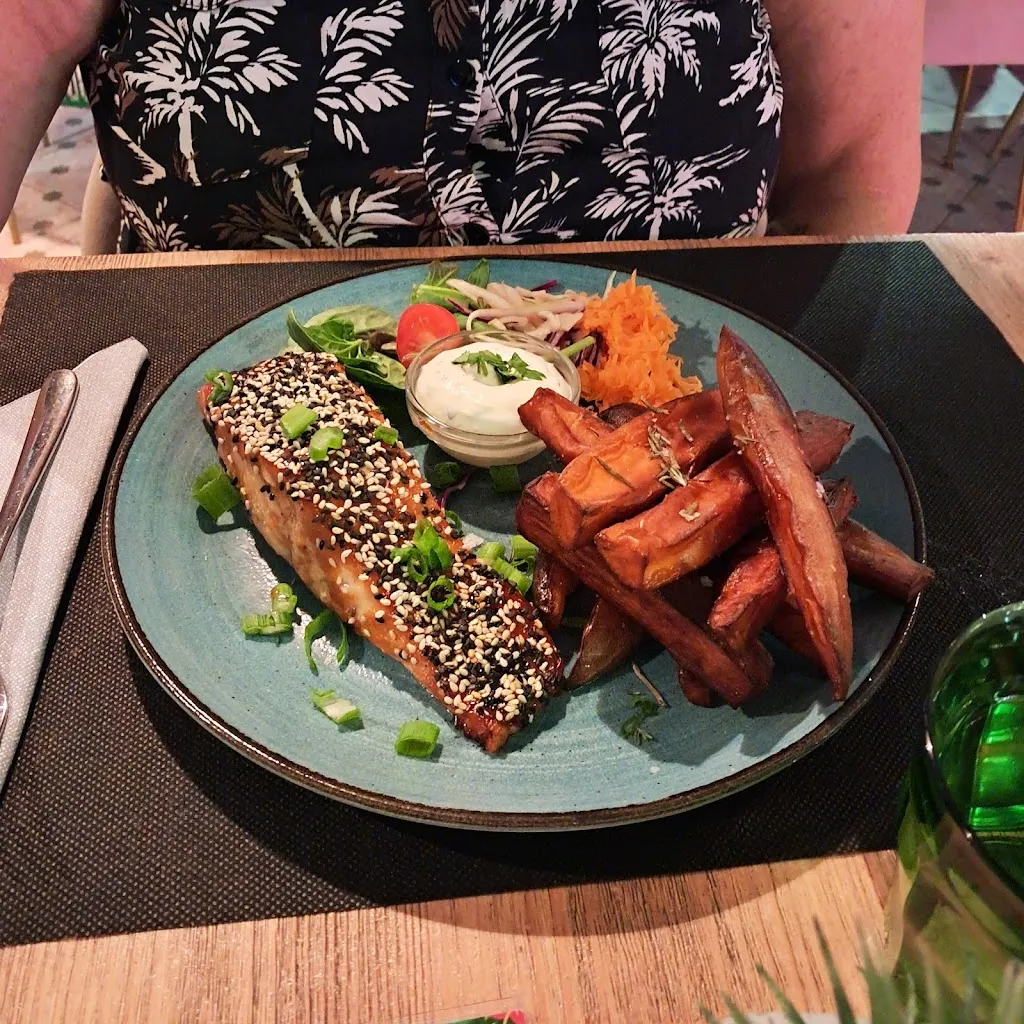 Brian Martin_Max Garden_Palmanova_review