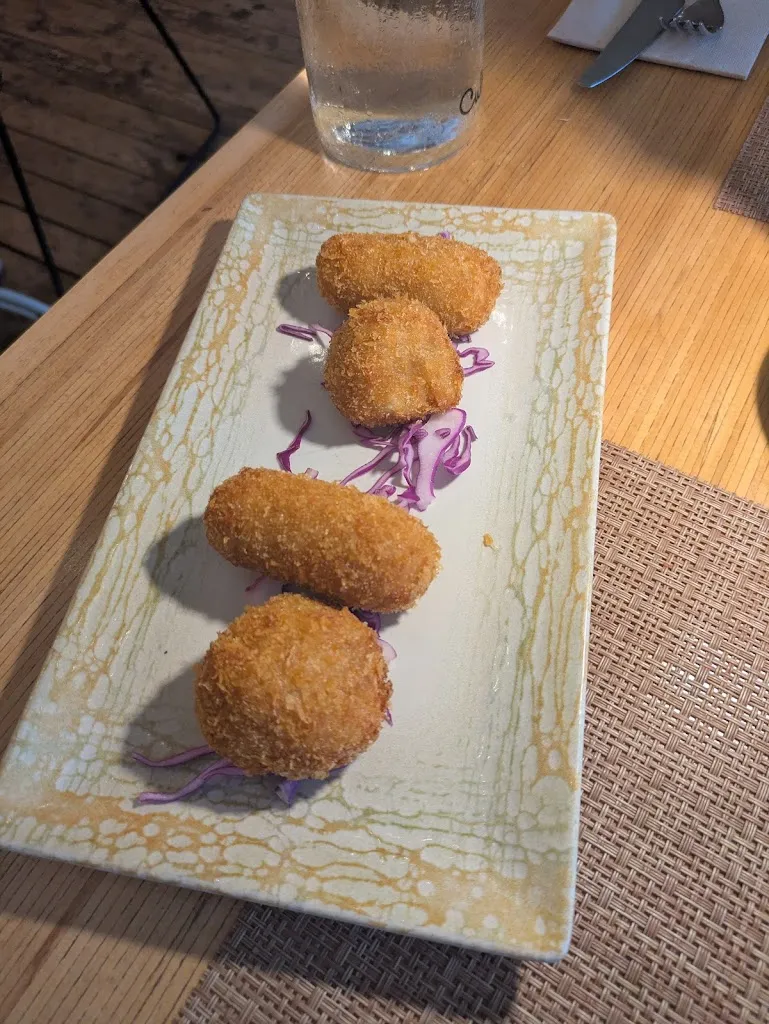 Daisy Tanner_Mira Palmanova_Palmanova_review