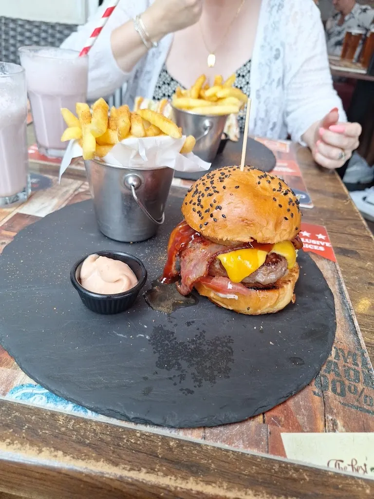 Menu_L.A American Diner_Palmanova_image_5