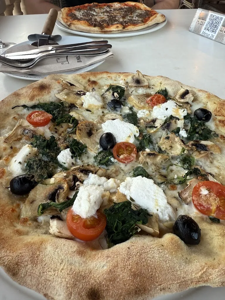 Franziska Urbaum_Pizzeria 