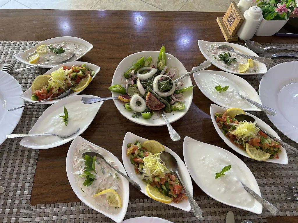 Mateusz Traczyński_Palm Court Restaurant & Cafe_Petra_review