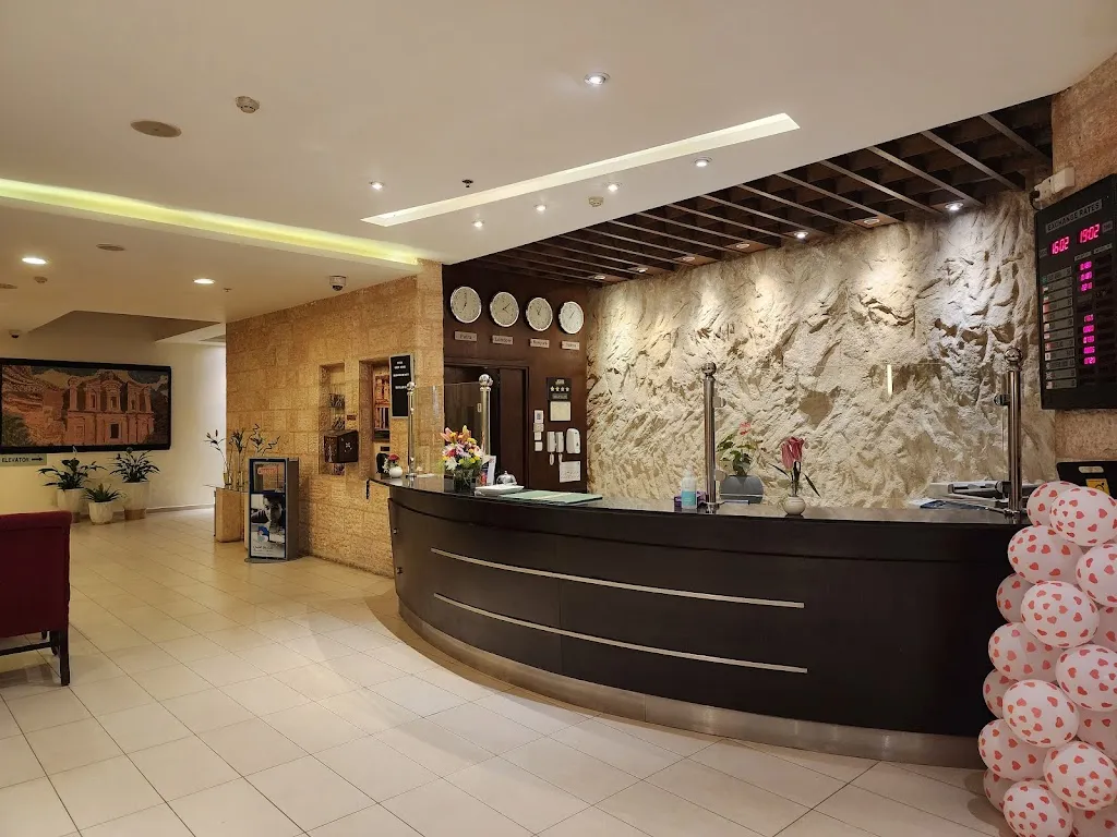 The Aloe Vera Restaurant_Petra_slider_image_1