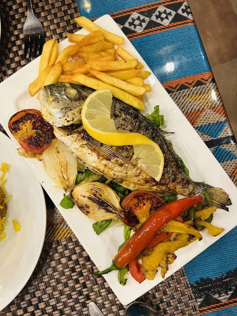 Alis C._Old Street Cafe & Restaurant_Petra_review