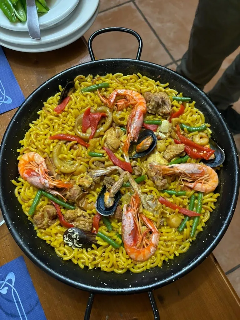 arianna pistilli_Petra - Bar Stop_Petra_review