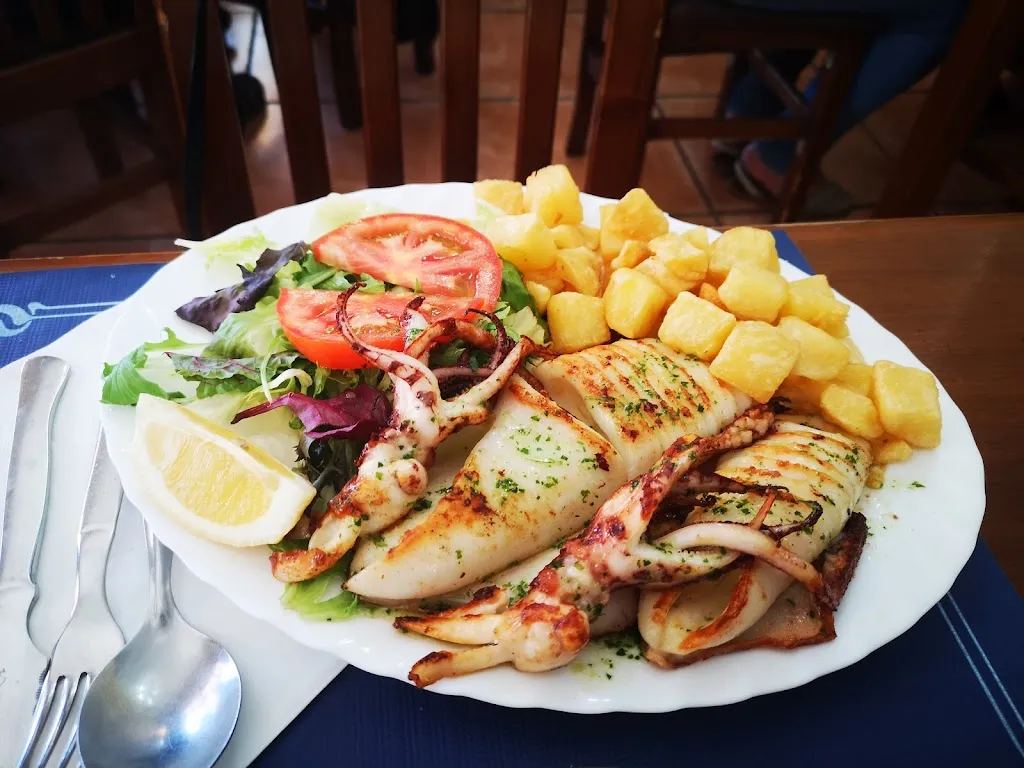 Dominik Trynkler_Petra - Bar Stop_Petra_review