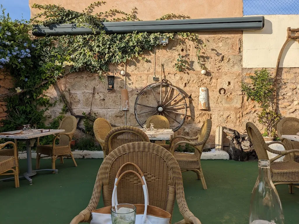 Thomas Little_SA FOGANYA DE LLUCMAJOR_Llucmajor_review