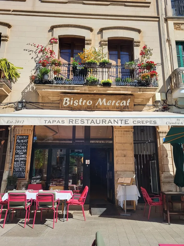 BISTRO MERCAT restaurant in Llucmajor