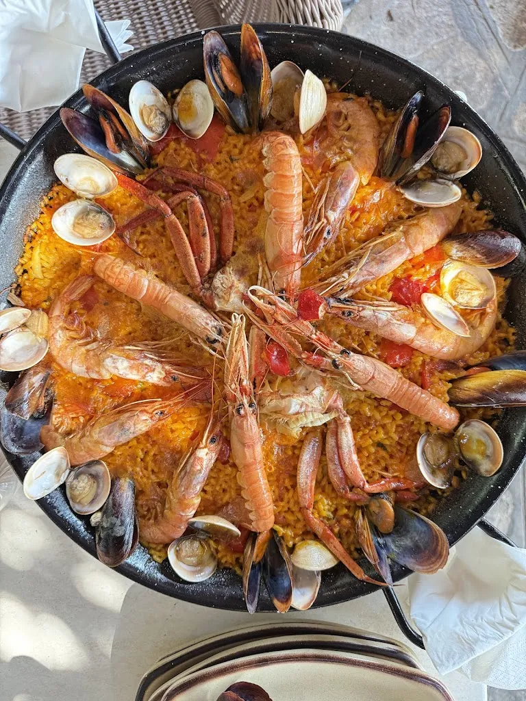 Viktoriia Albert_Cas Busso_Llucmajor_recensione