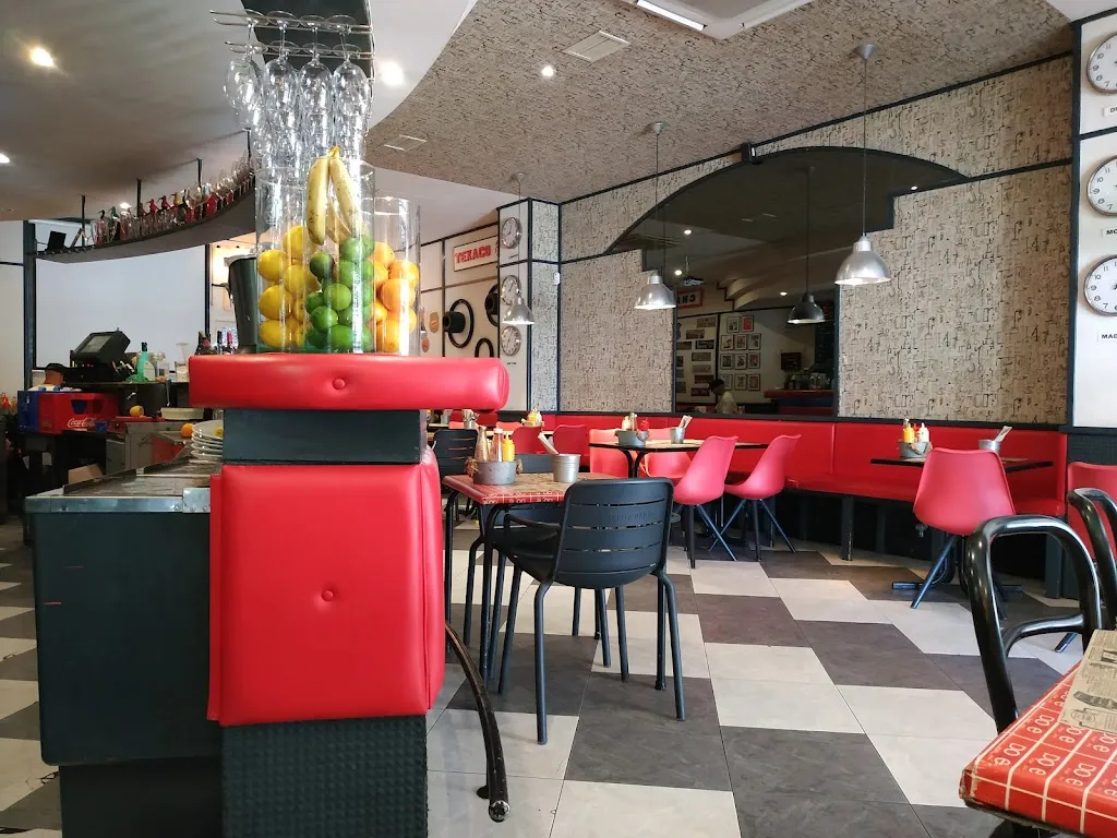 Burger Doze restaurant in Llucmajor