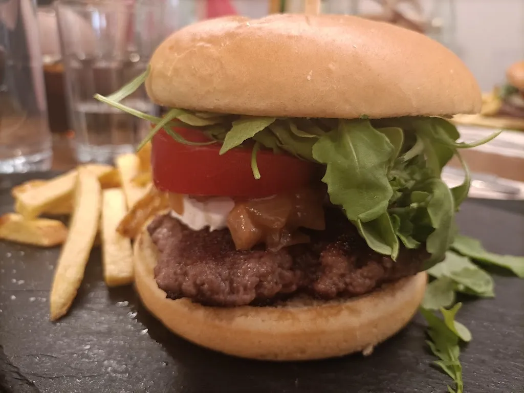 Y_CAFÈ 77_Llucmajor_review