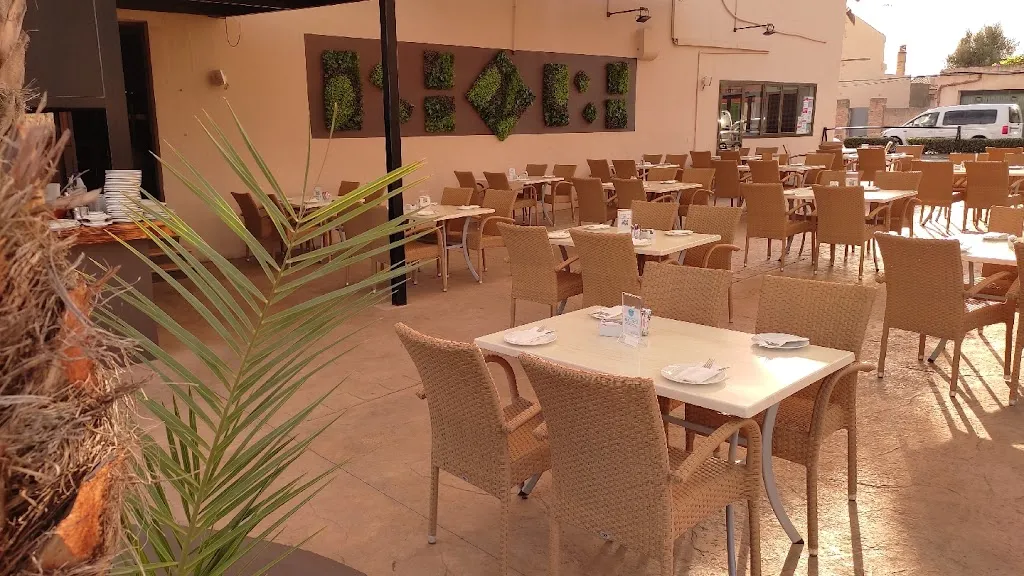 Restaurante Tropical_Llucmajor_slider_image_1
