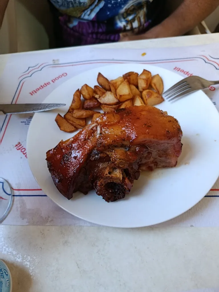 Lourdes Moreno_Bar Restaurante 2+1_Llucmajor_review