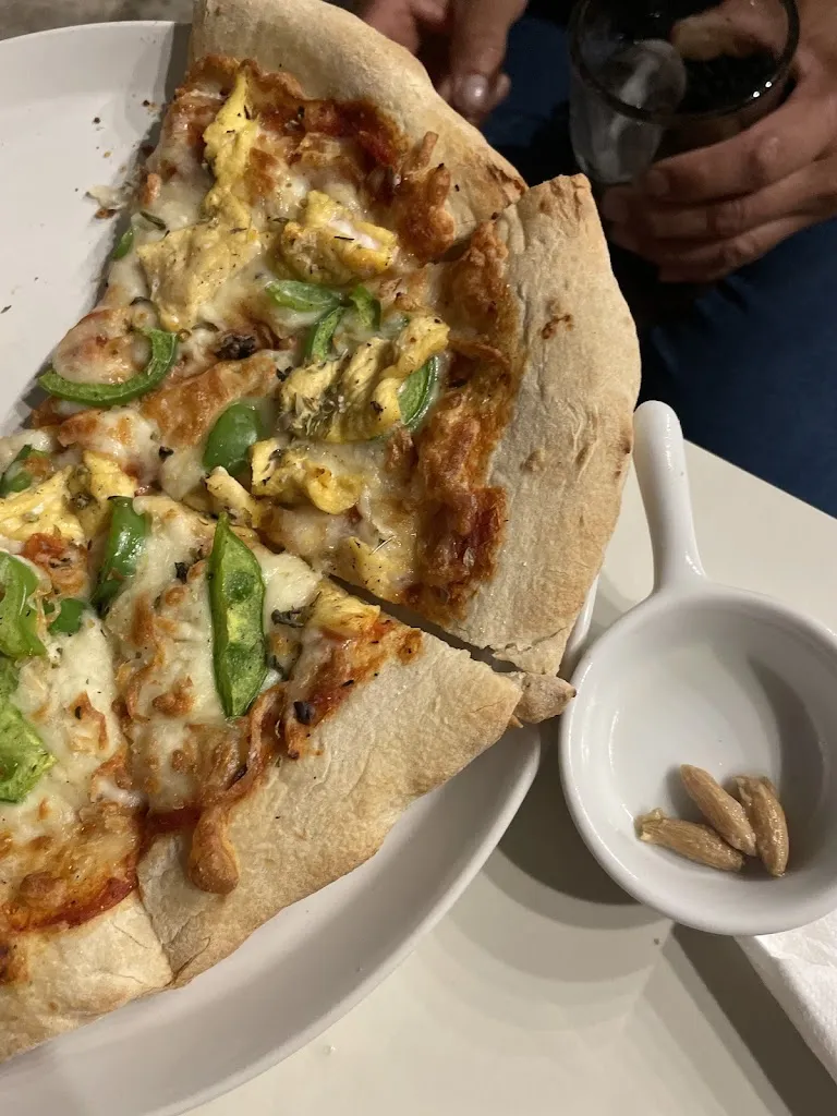 Erika Caballero_El Chateo_Llucmajor_review