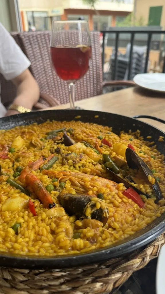 Anastasiia Tsebro_Bar El Punto de Conrado_Llucmajor_review